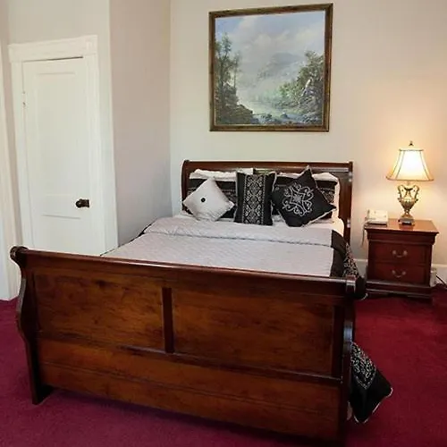 New Orleans Hotel Eureka Springs